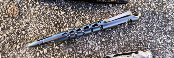 Długopis taktyczny - taktyczne pisanie