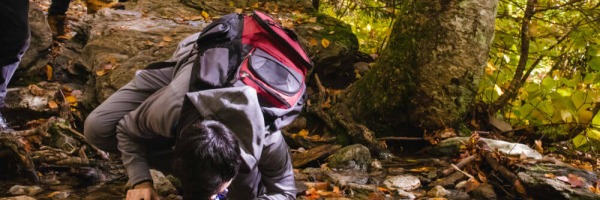 Jak uzdatnić wodę w terenie - podstawowe informacje